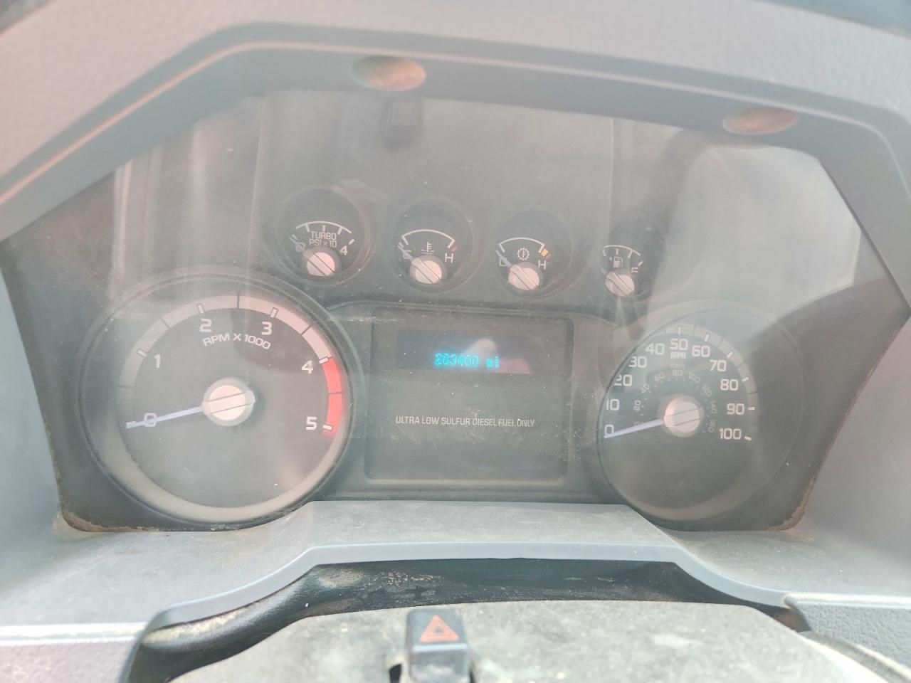 2013 Ford F550 Super Duty BOX Truck