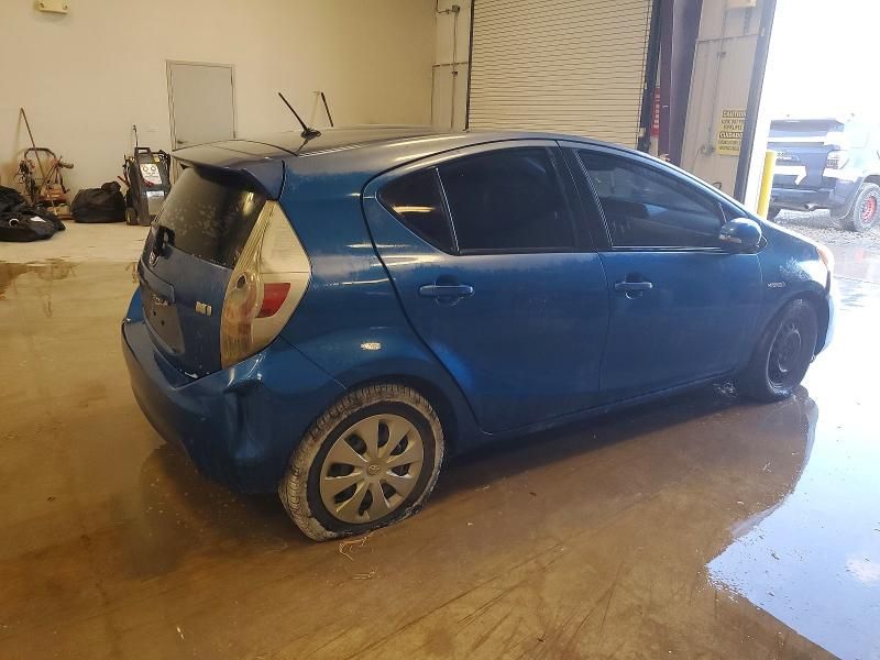 2014 Toyota Prius c