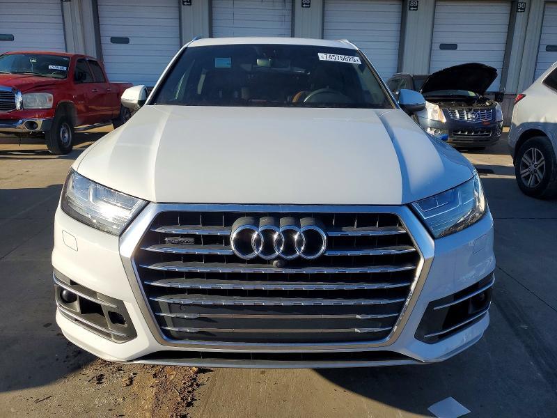 2017 Audi Q7 Premium Plus