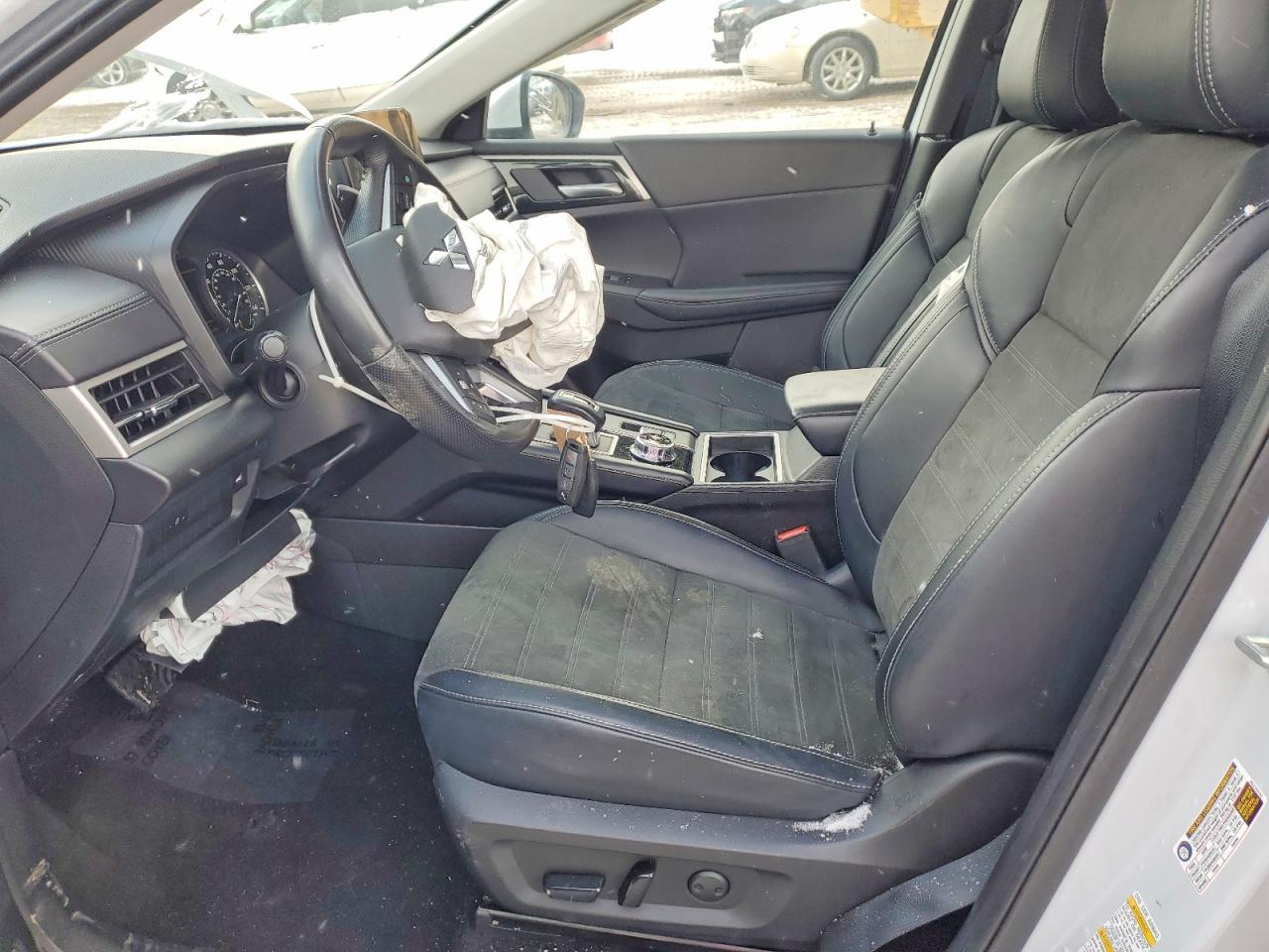 2024 Mitsubishi Outlander se