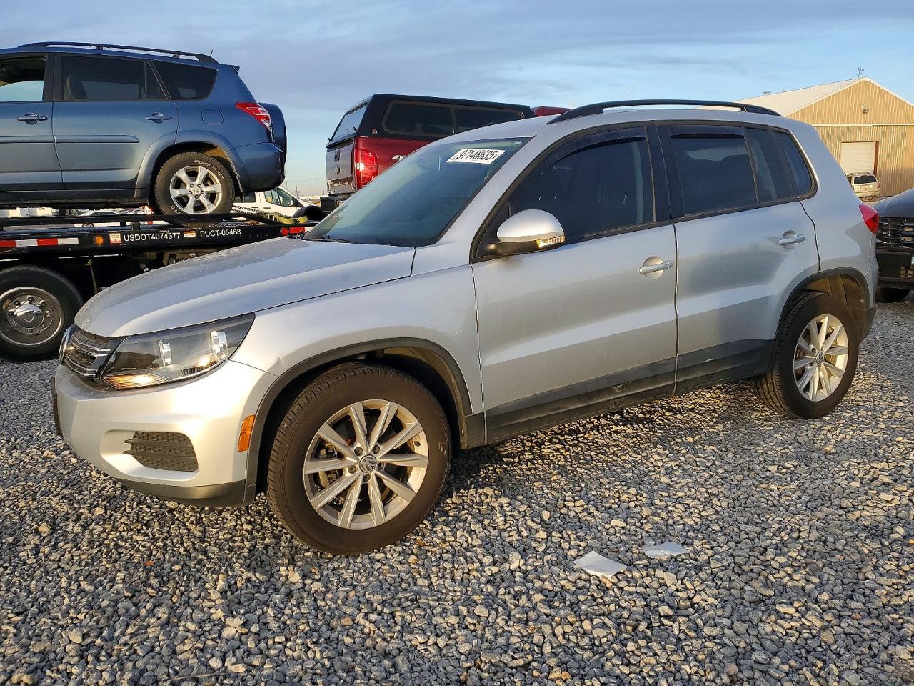 2017 Volkswagen Tiguan s