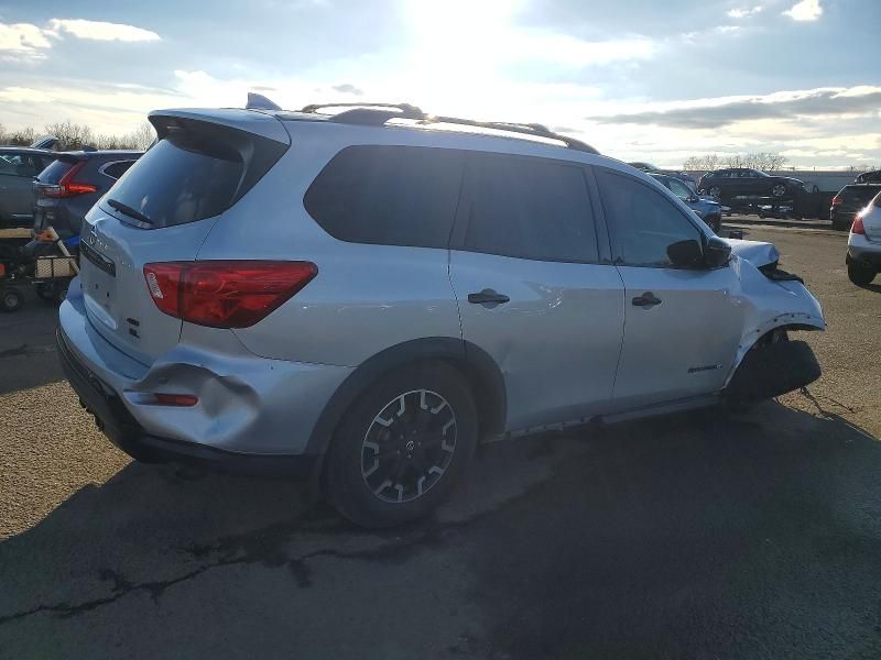 2020 Nissan Pathfinder sl