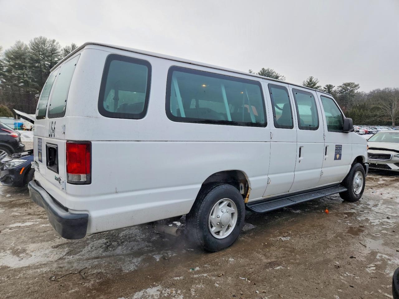 2013 Ford Econoline E350 Super Duty Wagon