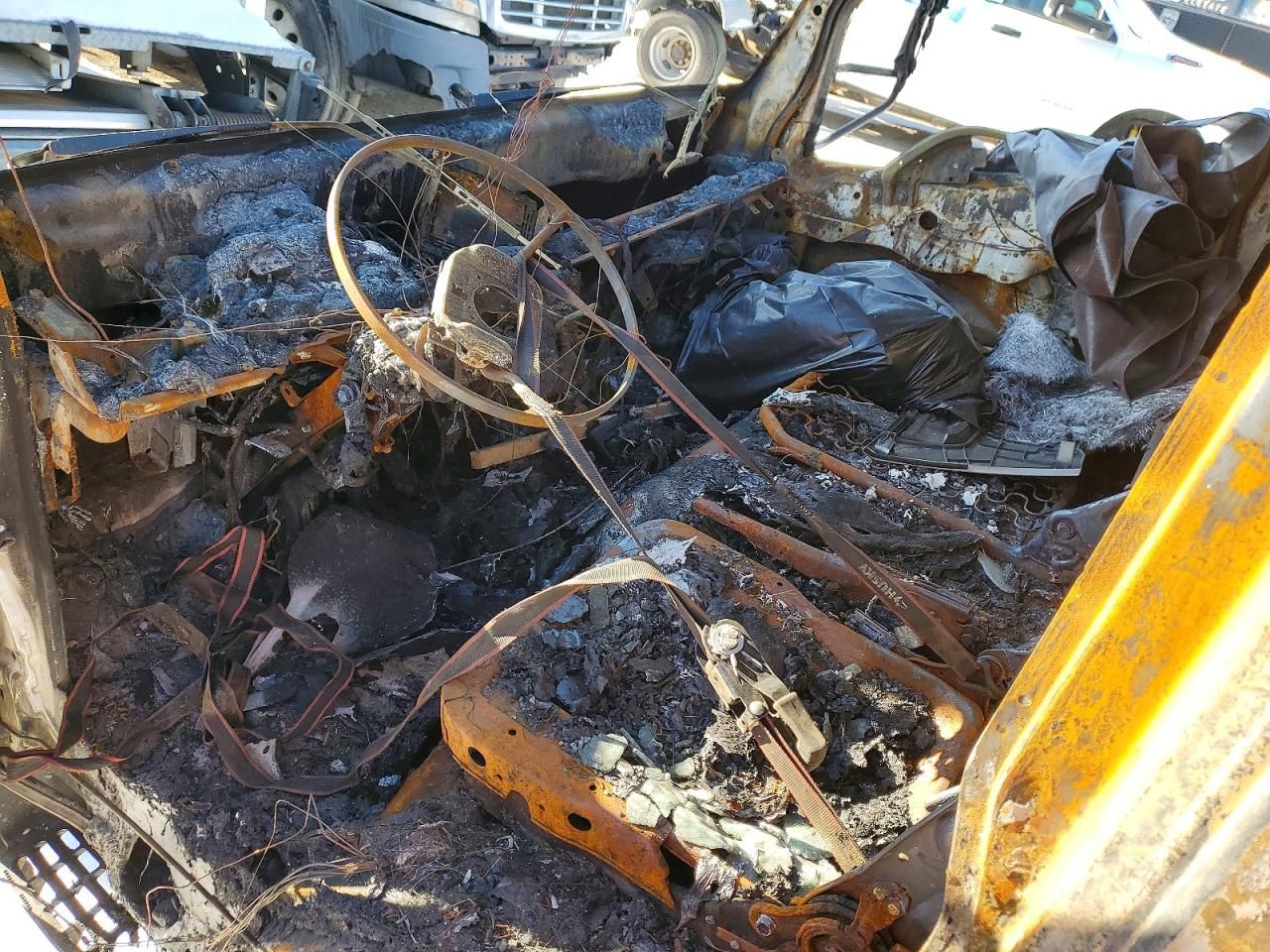 2017 Mitsubishi Fuso 2017 Mifu FE