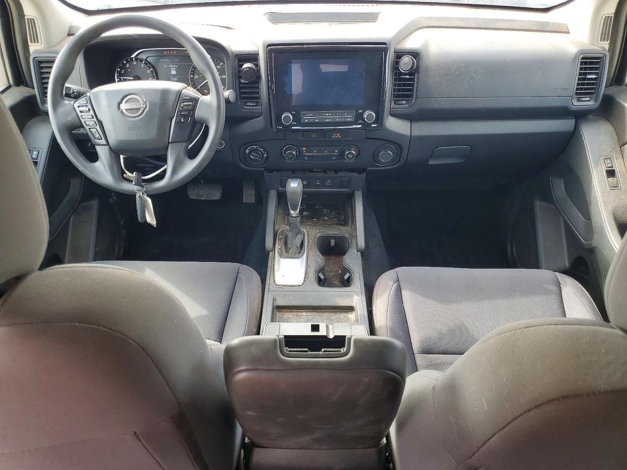 2022 Nissan Frontier s