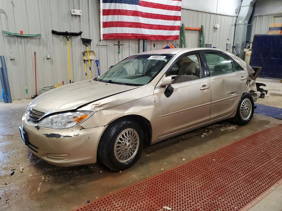 2003 Toyota Camry le