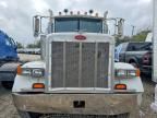 2005 Peterbilt 379 Semi Truck