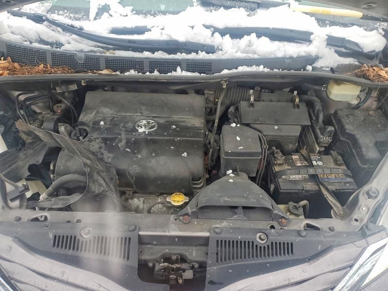 2015 Toyota Sienna le