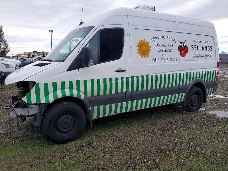 2016 Mercedes-Benz 2016 Mercedes Benz Sprinter 2500 Delivery van