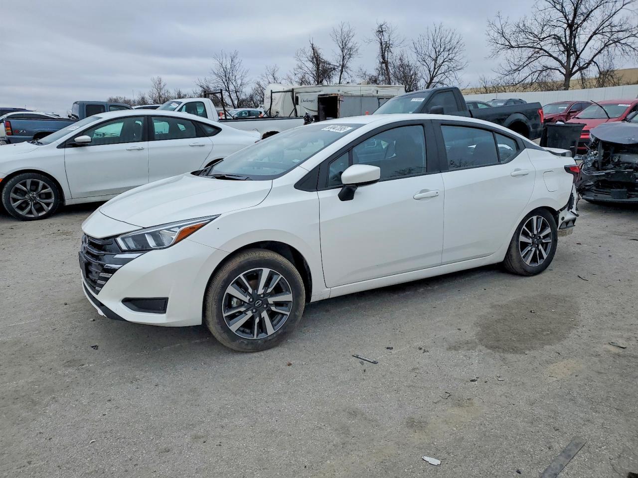 2024 Nissan Versa sv