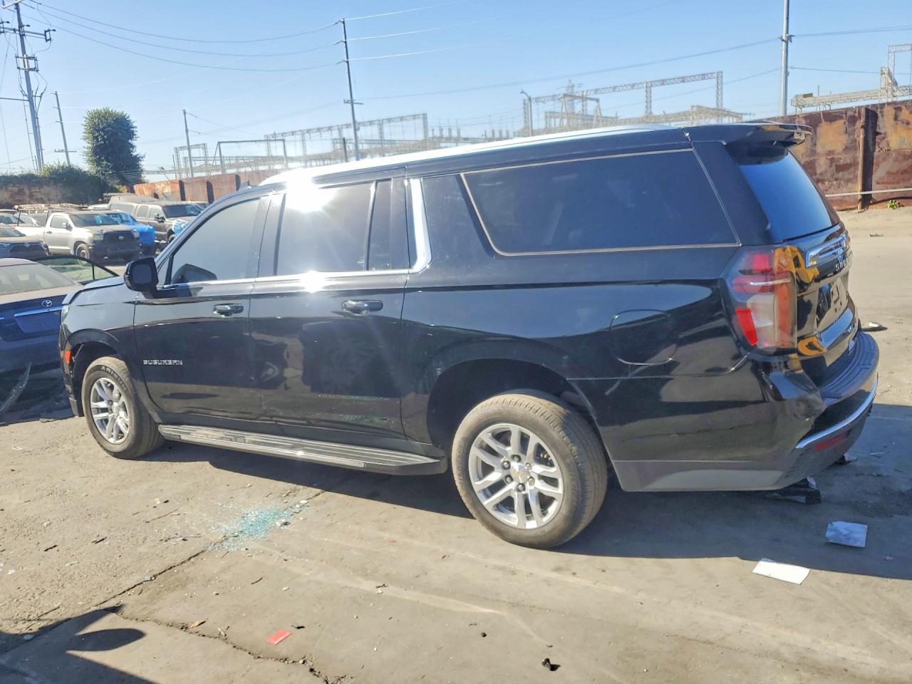 2023 Chevrolet Suburban C1500 lt