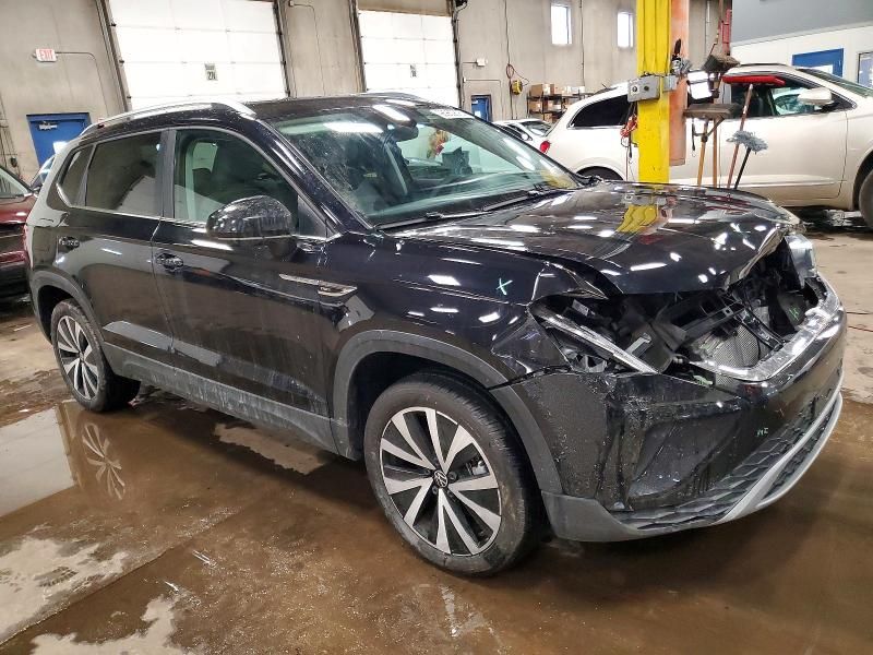 2024 Volkswagen Taos se