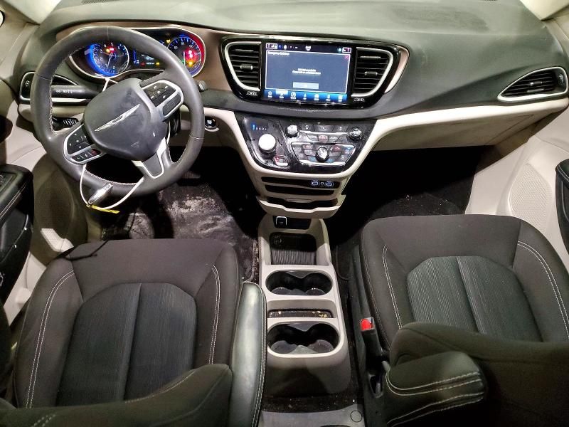 2024 Chrysler Voyager lx