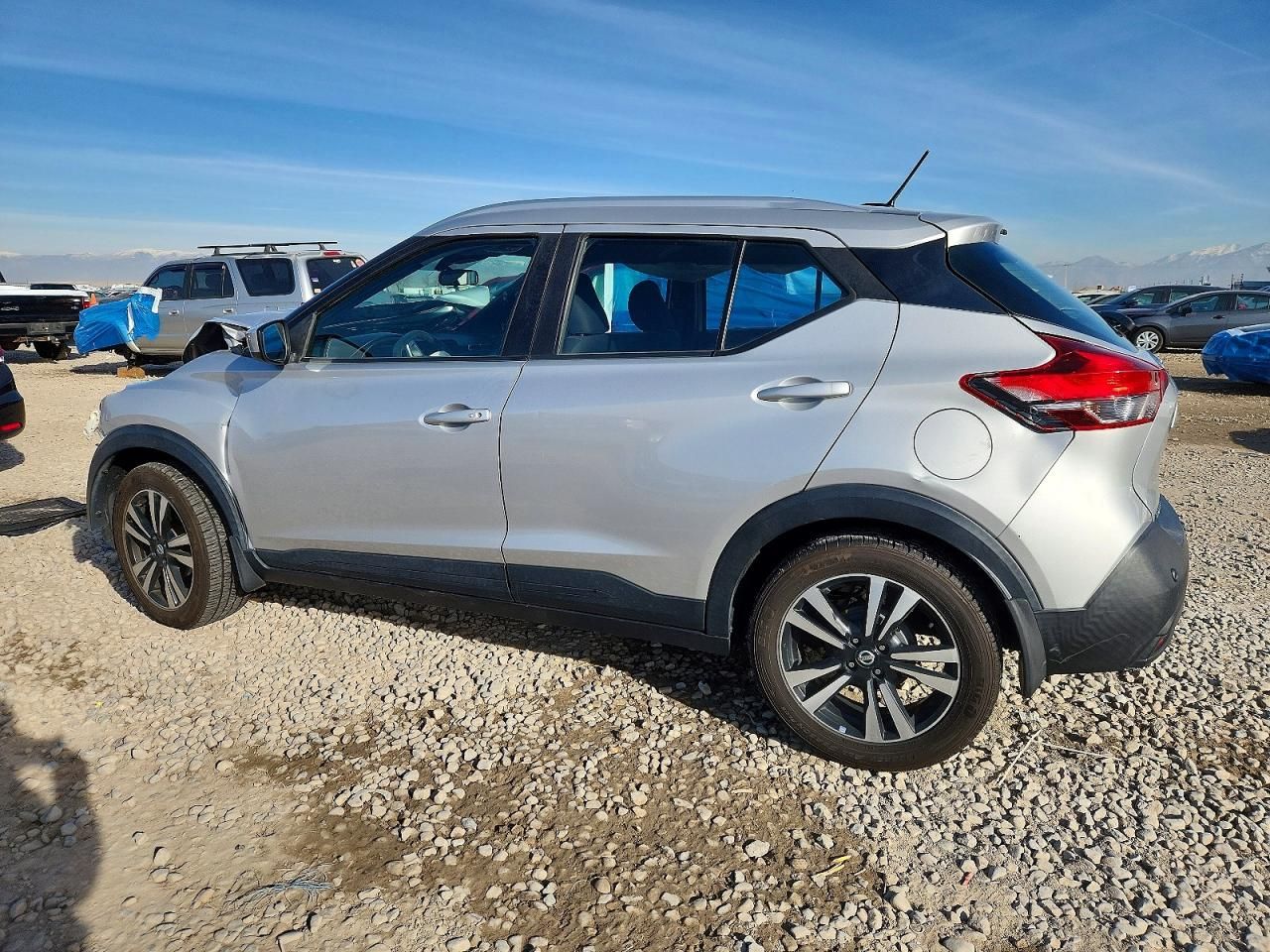 2020 Nissan Kicks sv