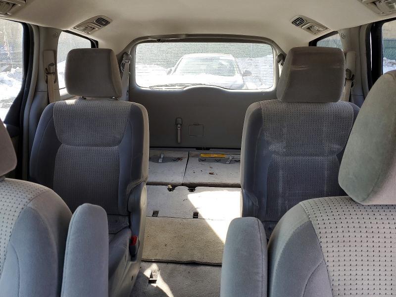 2010 Toyota Sienna ce