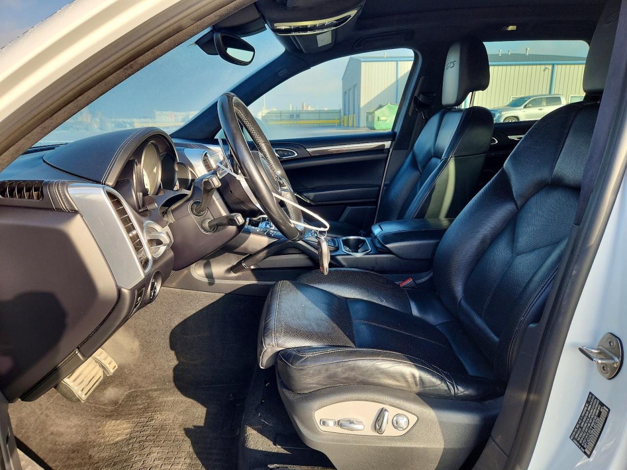 2017 Porsche Cayenne gts