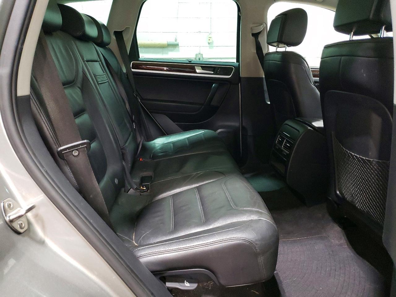 2012 Volkswagen Touareg Hybrid