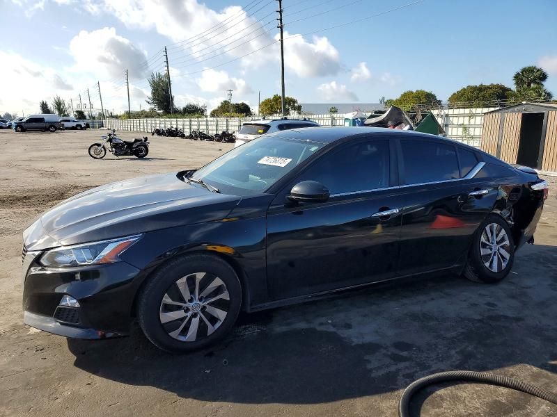 2020 Nissan Altima s