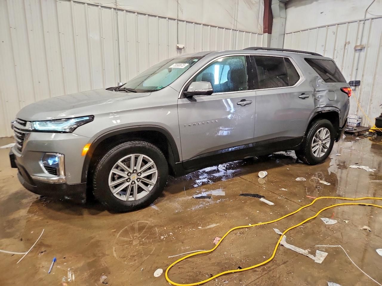 2023 Chevrolet Traverse lt