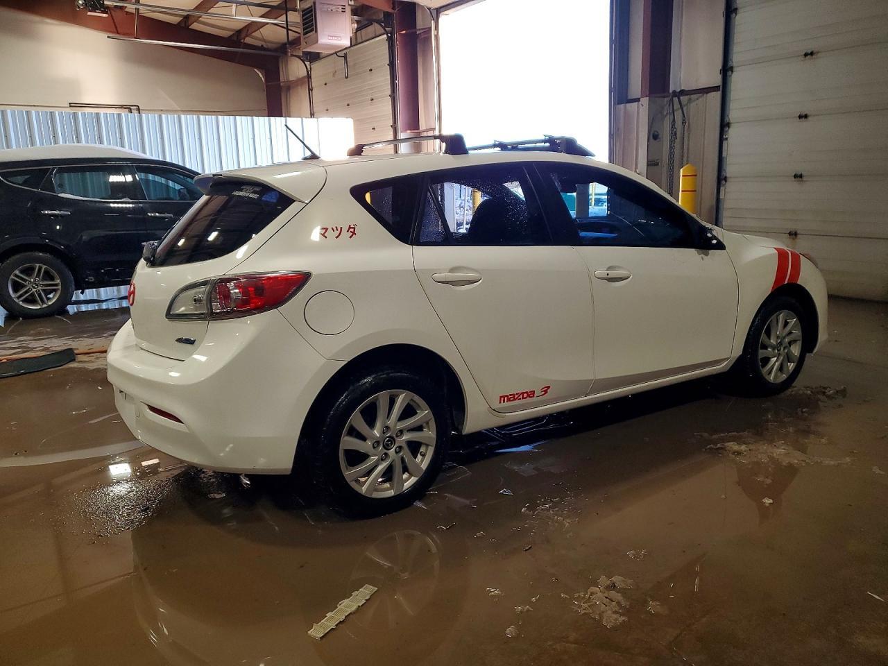 2013 Mazda 3 I