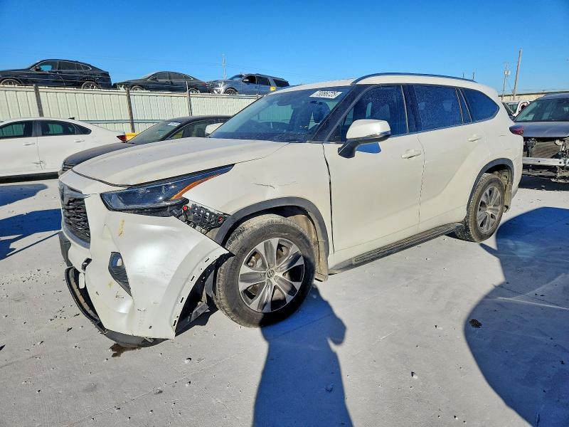 2021 Toyota Highlander xle