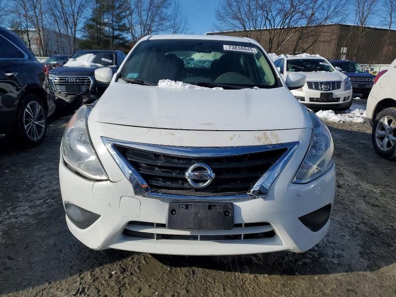 2015 Nissan Versa s