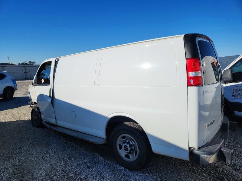 2020 GMC Savana G2500 Delivery van