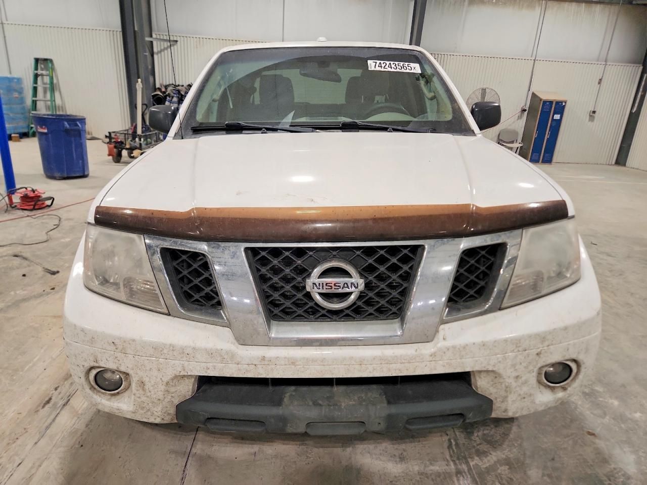 2012 Nissan Frontier s