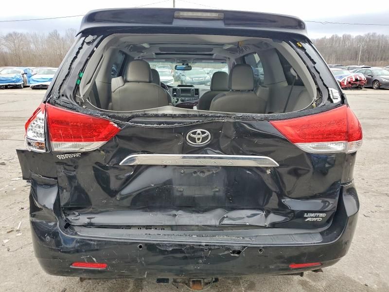 2011 Toyota Sienna xle