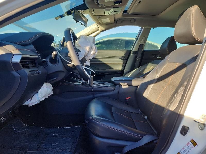 2021 Nissan Altima sr