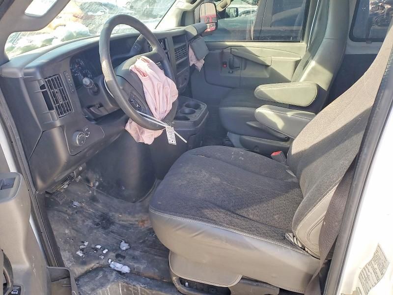 2020 Chevrolet Express G2500