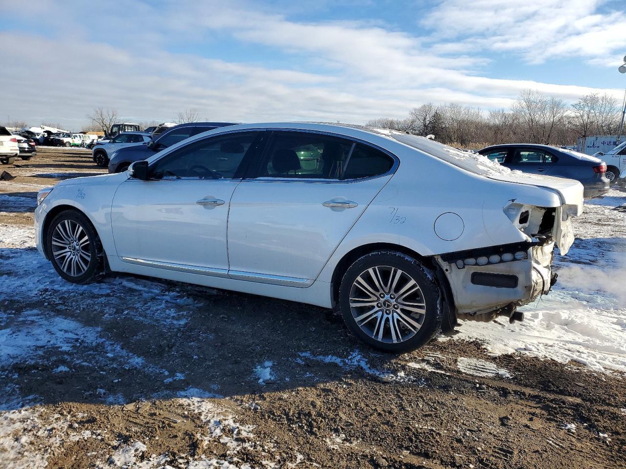 2015 KIA Cadenza Premium
