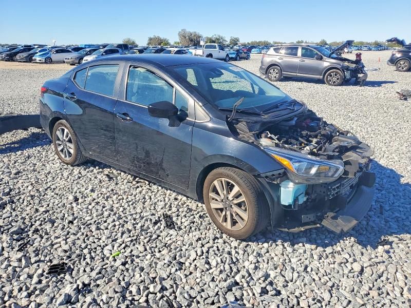 2023 Nissan Versa sv