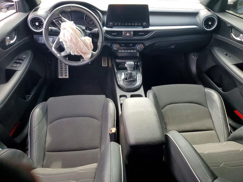 2024 KIA Forte gt Line