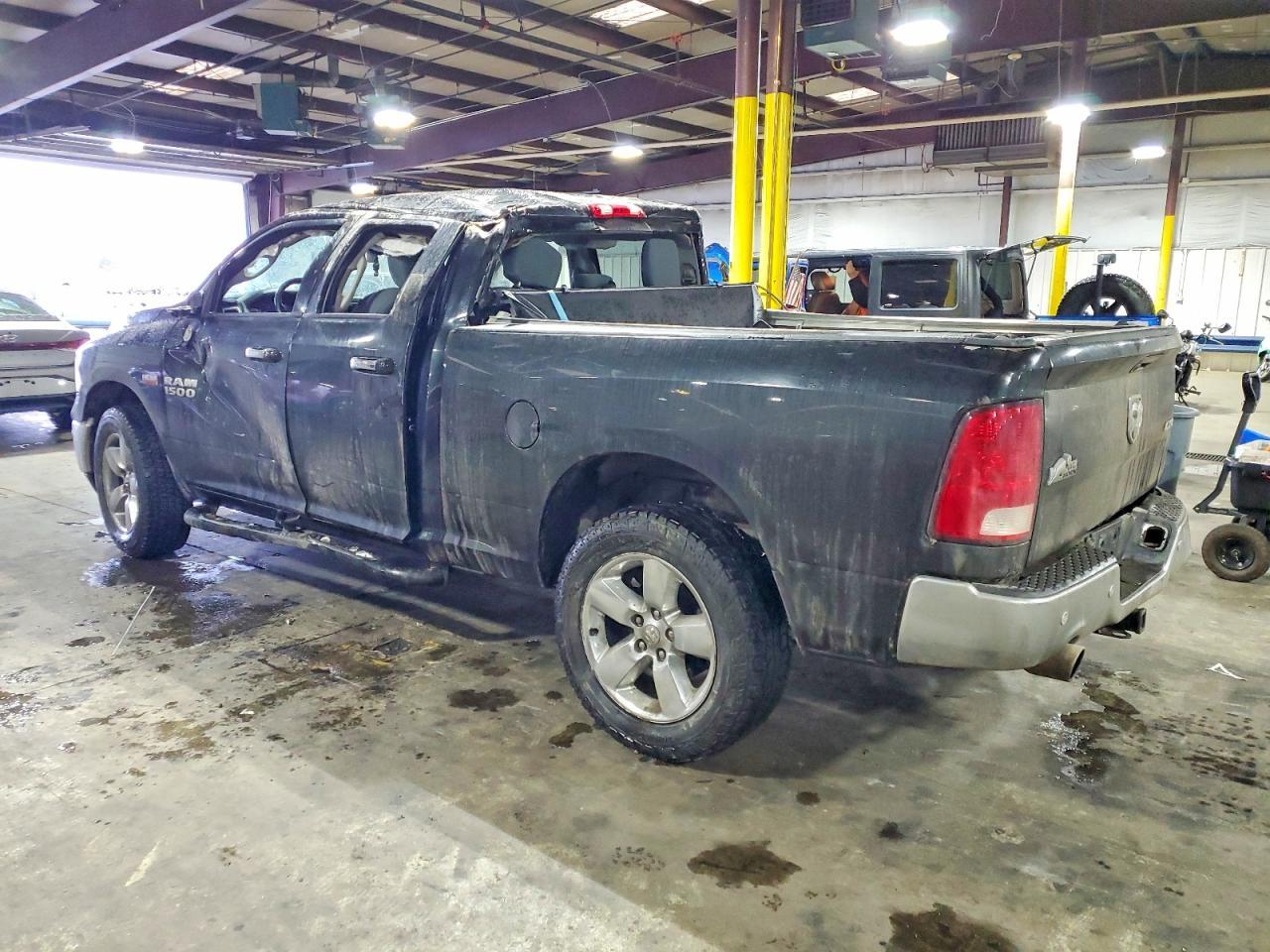 2015 Dodge RAM 1500 SLT