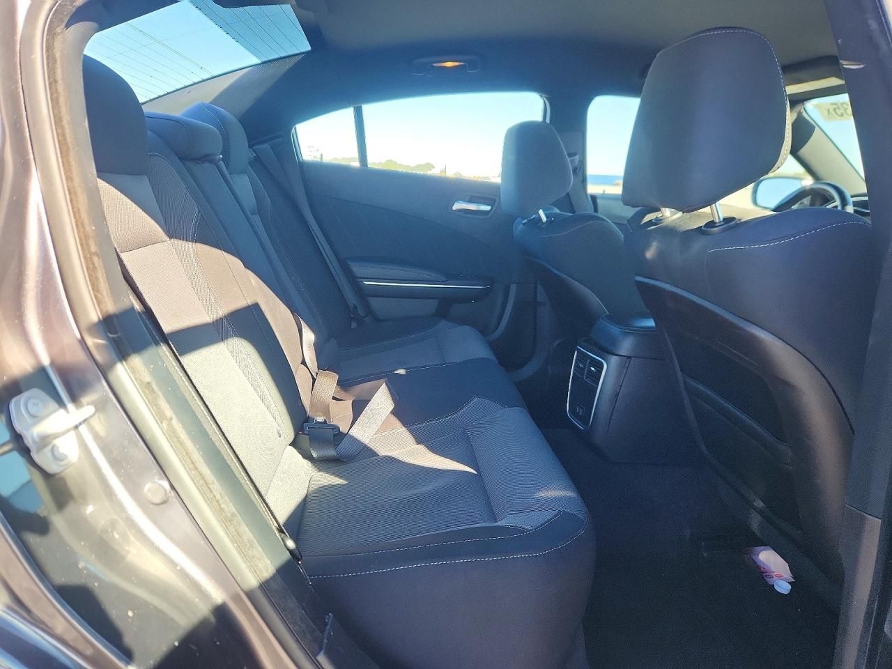 2016 Dodge Charger sxt