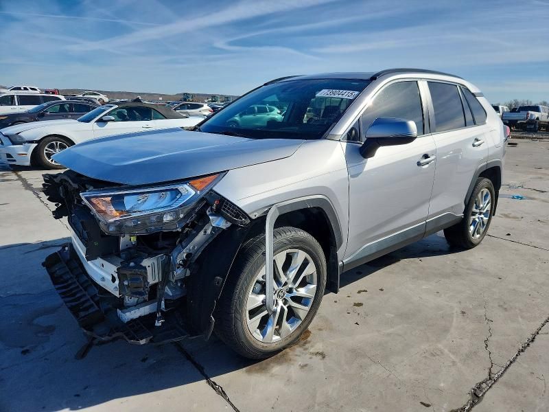2021 Toyota Rav4 xle Premium