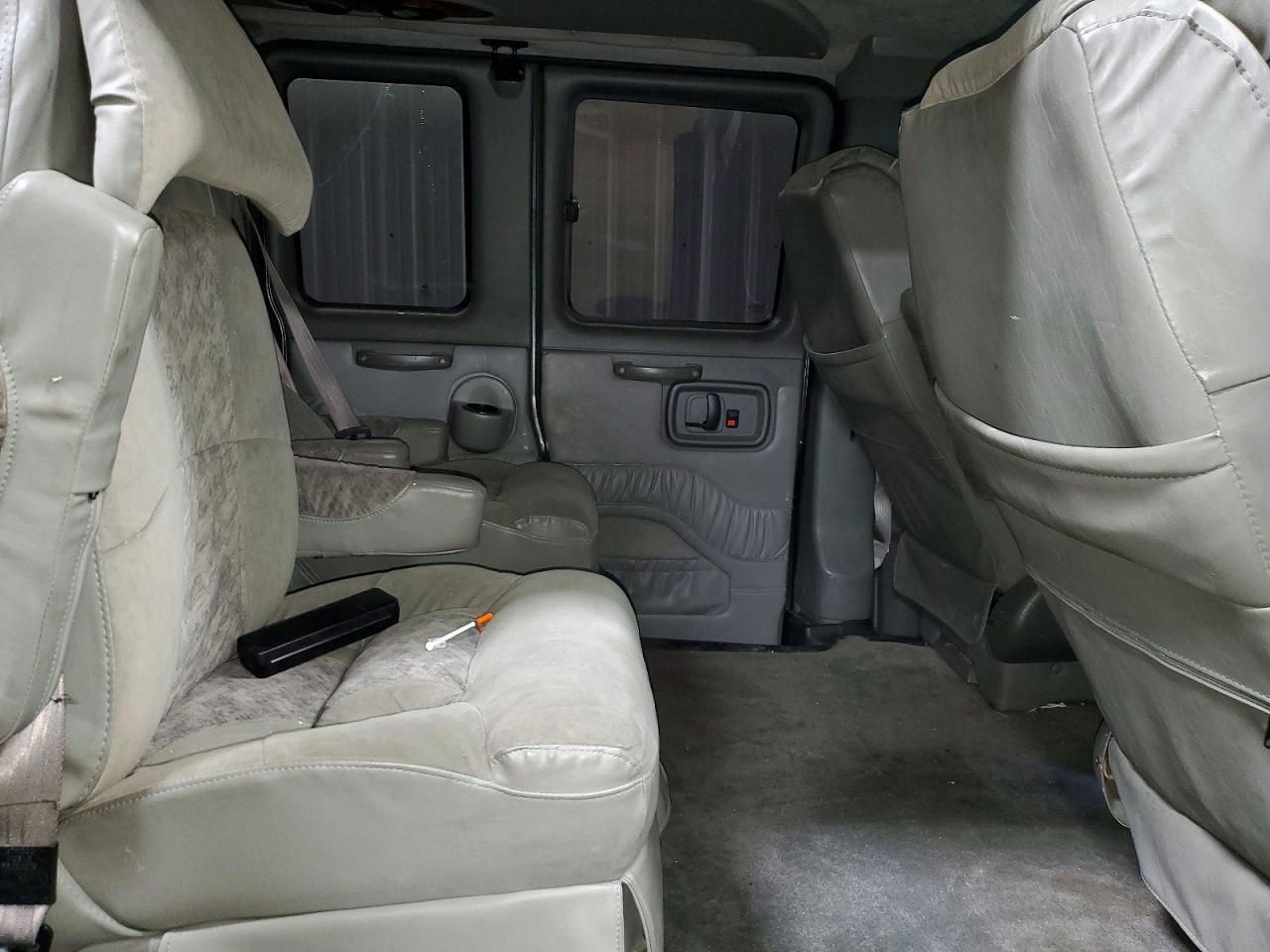 2003 Chevrolet Express G1500