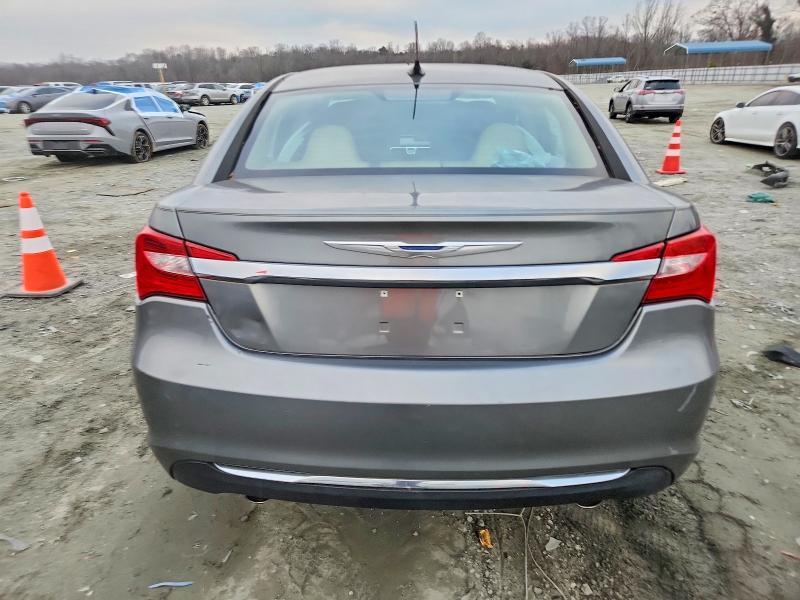 2013 Chrysler 200 Limited