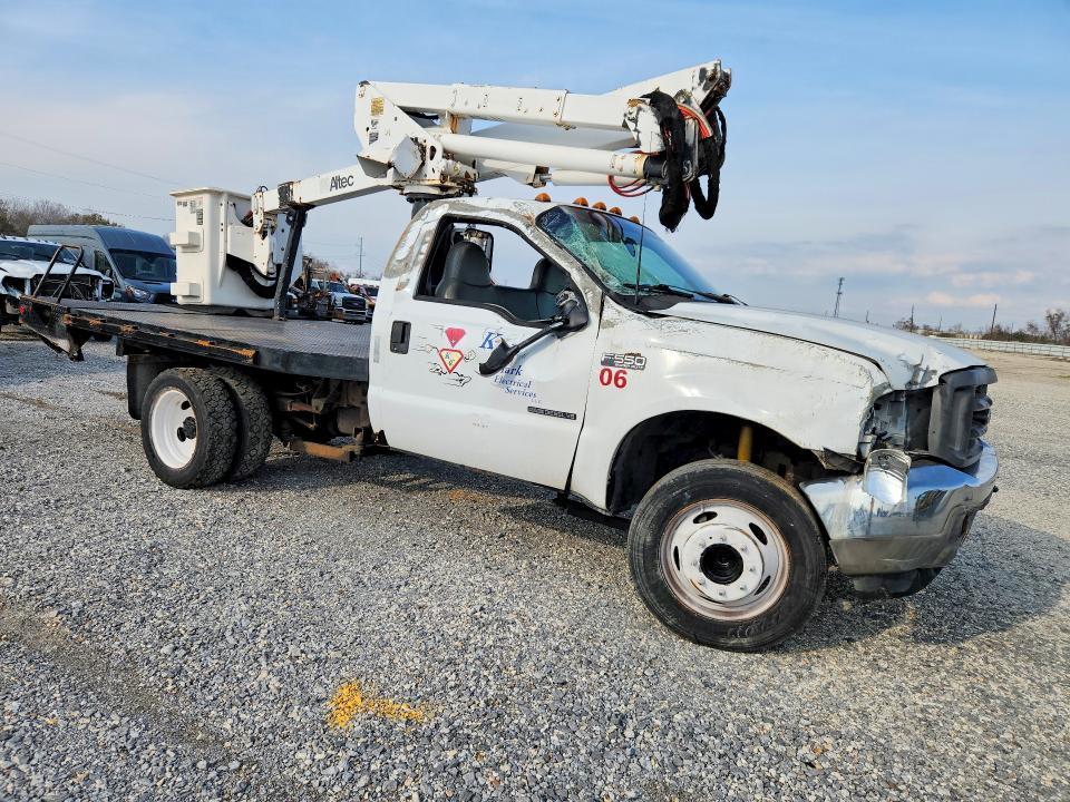 2002 Ford F550 Super Duty Bucket Truck