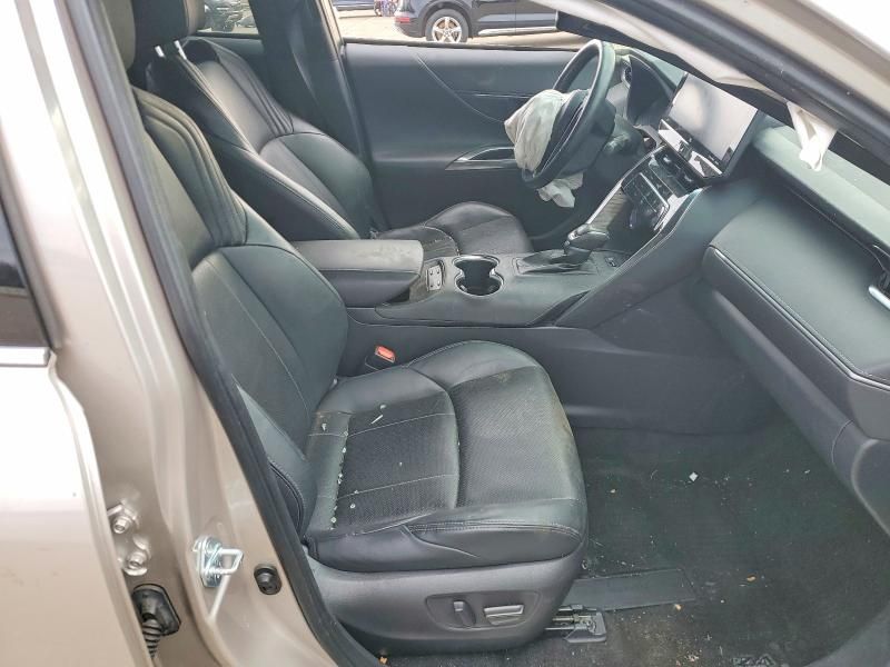 2022 Toyota Venza le