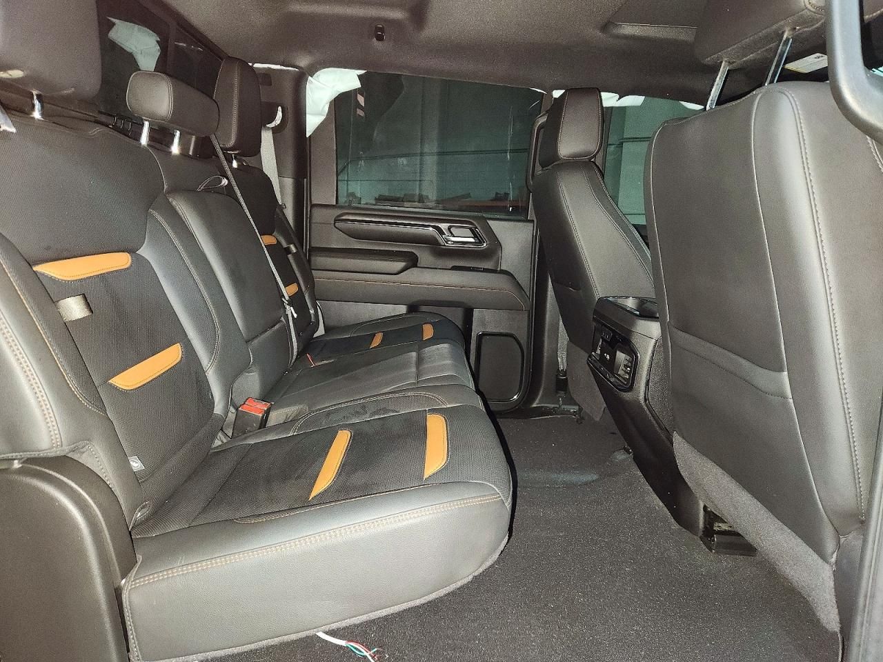 2024 GMC Sierra K2500 AT4