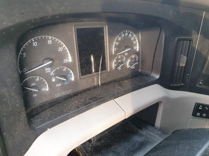 2020 Freigliner Cascadia 126