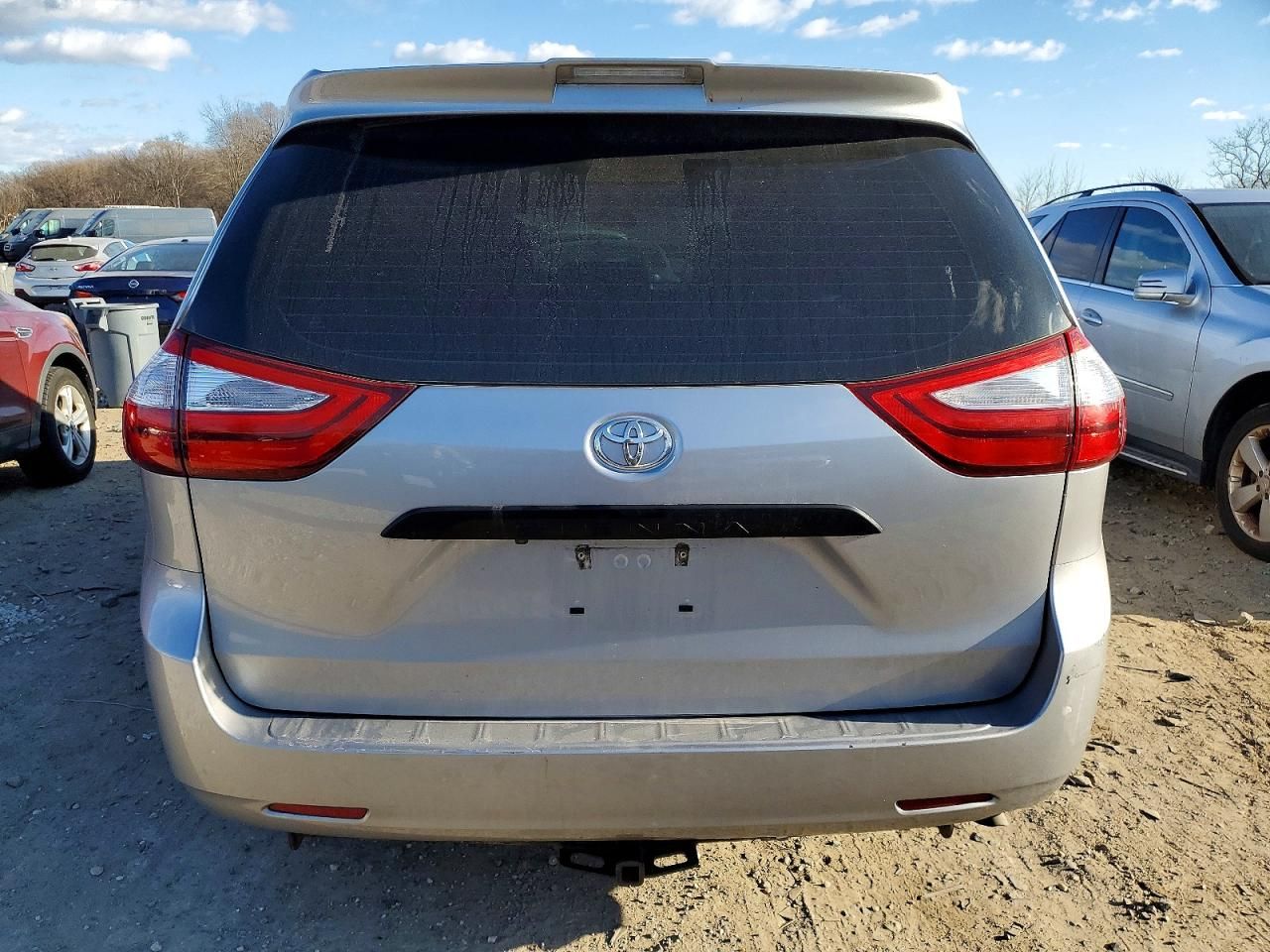 2018 Toyota Sienna l