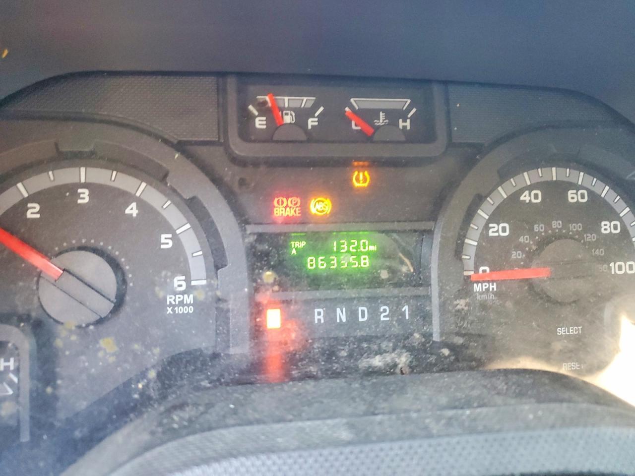 2010 Ford E250 Utility / Service Van