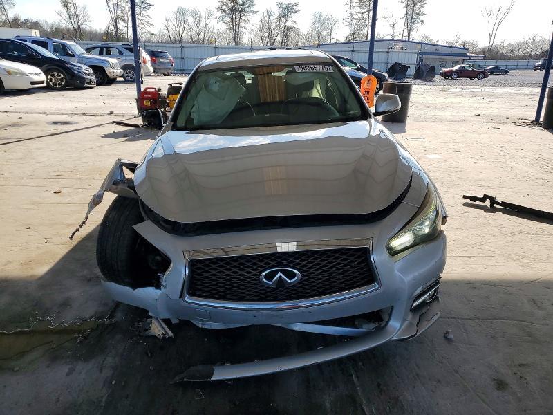 2017 Infiniti Q50 Premium
