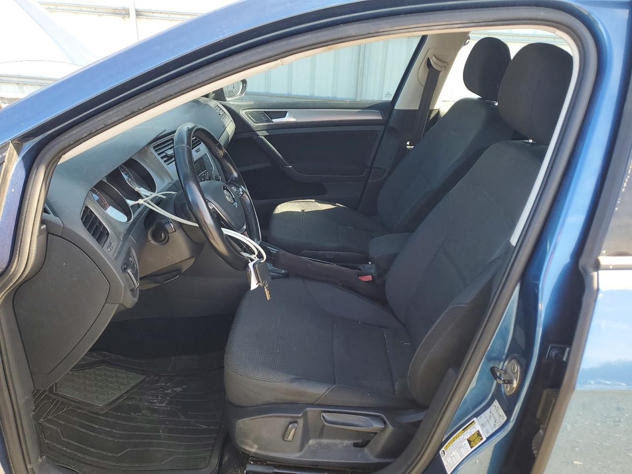 2016 Volkswagen Golf Sportwagen s