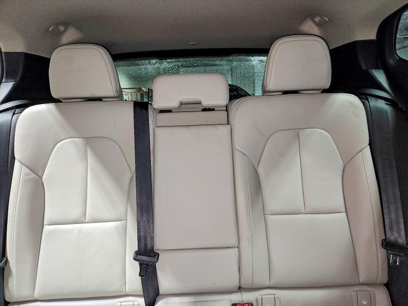 2021 Volvo Xc40 T5 Momentum