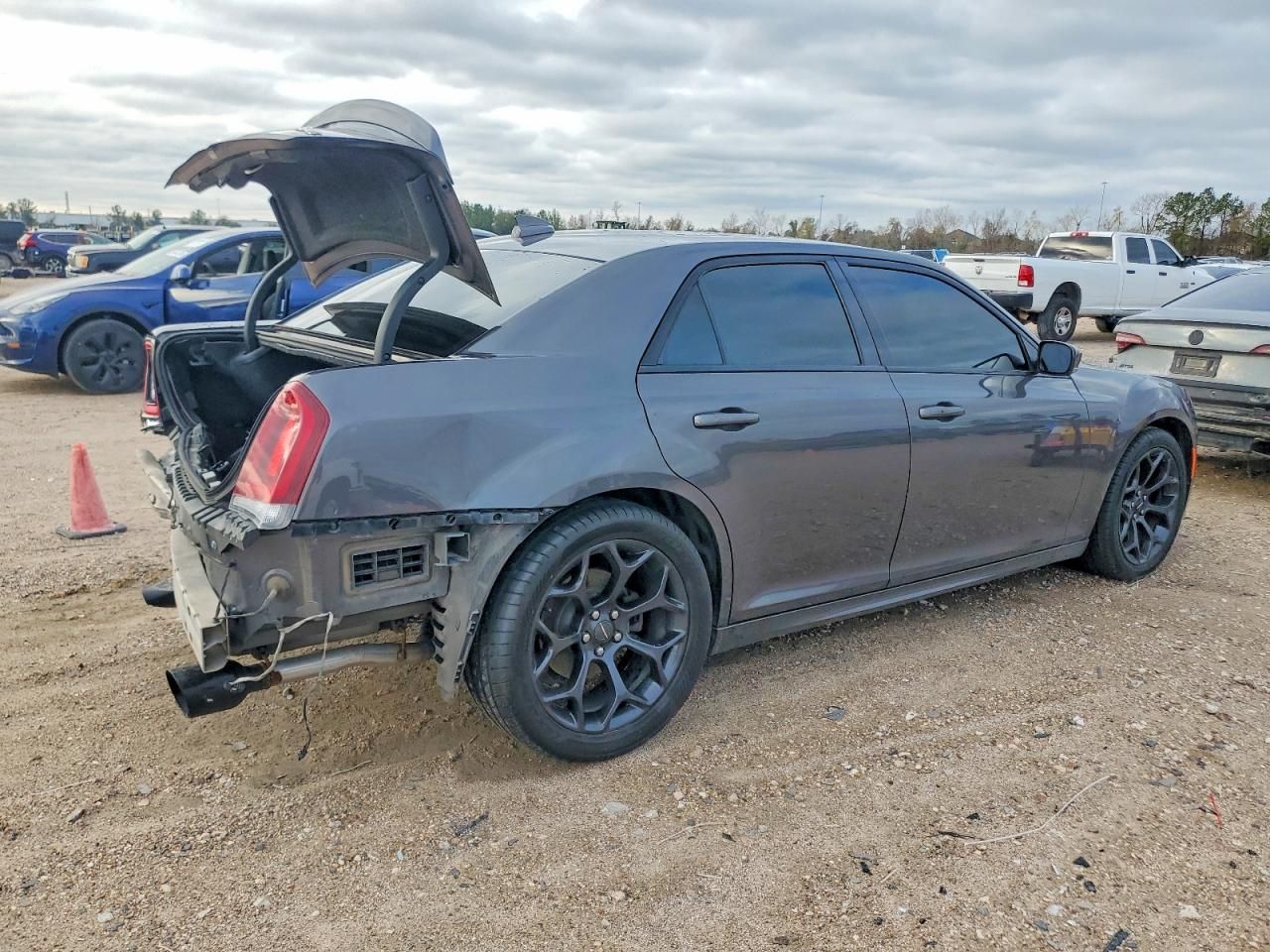 2019 Chrysler 300 s