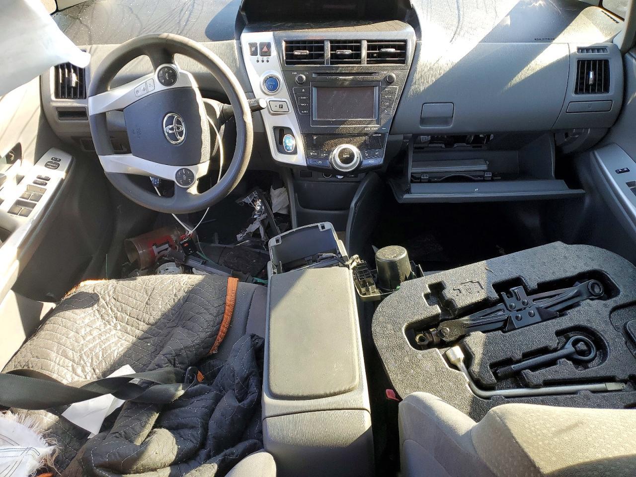 2014 Toyota Prius v